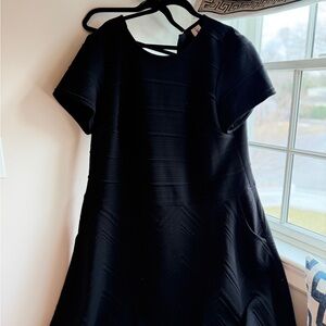 julia jordan Black Textured Short-Sleeve Mini Dress